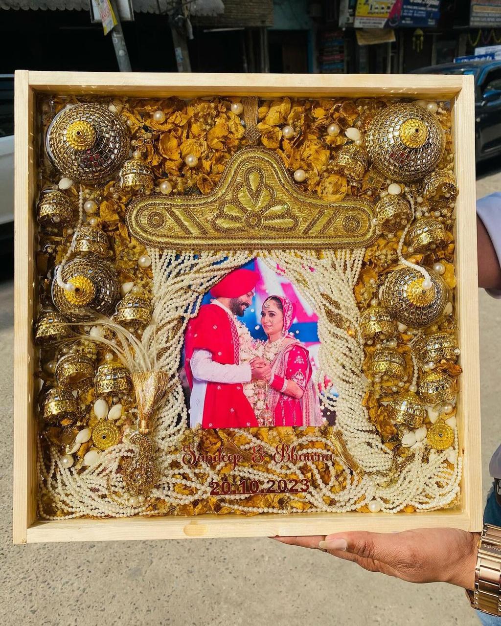 Varmala Preserved Wooden Frame